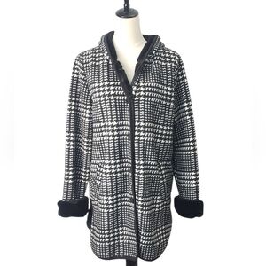 Ike Behar Faux Fur Lined Fleece Coat  Black/White Houndstooth Sz Large Timeless